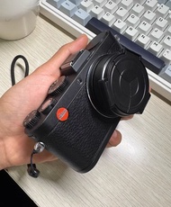 Leica x2