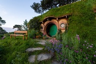 Hobbiton and Rotorua Day Tour