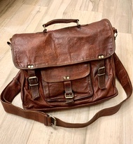 懷舊真皮 斜孭袋 真皮 shoulder bag 單肩包 型格 羊仔皮 西裝配搭 復古風 皮具收納 袋輕便旅行袋 相機袋 電腦袋手袋 男裝女裝合適  leather laptop camera bag