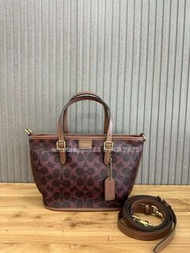 🎀順豐包郵 全新Coach Mini Cammie Carryall 酒紅棕 帆布配皮革