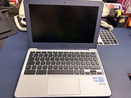 ASUS Chromebook 輕便手提電腦