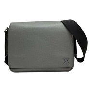 灰色 Taiga 牛皮 District PM 肩背包【LOUIS VUITTON LV 路易威登】 M30851