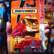 MERAH Matchbox 08 Ford E-350 Red Ambulance