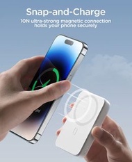 JoyRoom W020/ 10000mAh/ 20W PD/ Mini磁吸無線充電寶/ 充電半小時/ 可用24小時/ 輕巧便攜/ 白色/ 手提電話/ Power Bank