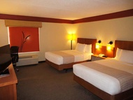羅利克拉布特裡溫德姆拉昆塔套房飯店 (La Quinta Inn &amp; Suites by Wyndham Raleigh Crabtree)