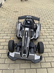 兒童電動車