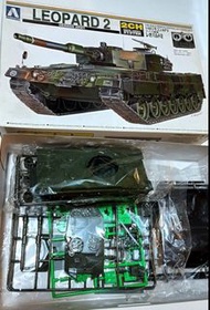 BRAND NEW 德意志聯邦陸軍LEOPARD 豹式 2CH REMOTE CONTROL 坦克模型套件比例：1/48 全套連雙摩打Gear Box 及搖控器 !全新未開封，連原盒及砌圖說明，100