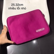 2-hand thick padded laptop bag in quite new color with error 1