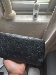 LV 經典花紋長銀包