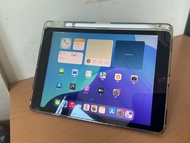 Ipad 8 128gb連Apple Pencil第一代 極少使用 冇爛冇花99 ％new 一齊正常使用 有Mon貼同埋殼