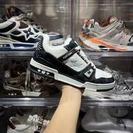 Lv trainer 黑牛仔Eu41.5