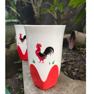 Plastic Cups 2-Color Chicken Cups