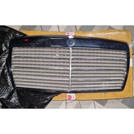 Mercedes Benz W124 300E Copotan Grill