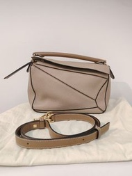 Loewe small puzzle sand