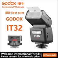 Godox IT32 ialah lampu kilat kamera yang padat, mudah alih, dengan pengukuran automatik TTL dan peny