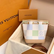 LV糖果色棋盤格nano noe手柄小水桶 尺寸約:13*16*10  芯片款限量難買款 清新淡雅