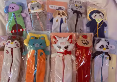 GMMTV July Book Fair Plush pencil case, pencil case(25-27cm) MOMO Lykyou polcasan Avocean Guinzly ce