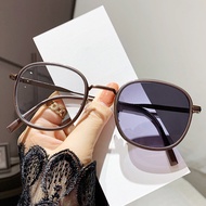 (-0~-500) Photochromic Myopia glasses, anti blue light color changing glasses, fashionable brown stu