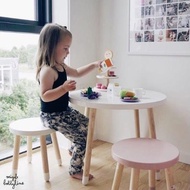 INS爆款兒童房實木桌椅圓凳圓桌攝影道具北歐風格家具寶寶游戲桌