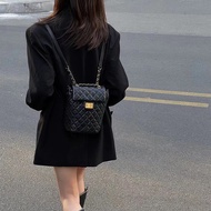Bei Bao กระเป๋าเป้ผู้หญิงกระเป๋าเป้แฟชั่นความจุมากโซ่ตาข่ายเพชรกระเป๋านักเรียนกระเป๋าสะพายเดินทาง