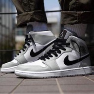 桃子代購～潮品AIR JORDAN 1 Mid 灰黑 黑 慢跑鞋 AJ1 運動鞋 籃球鞋  露天市集  全臺最大的網路