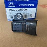 Genuine Hyundai intake air pressure sensor 39.30-2B000, 393002B000