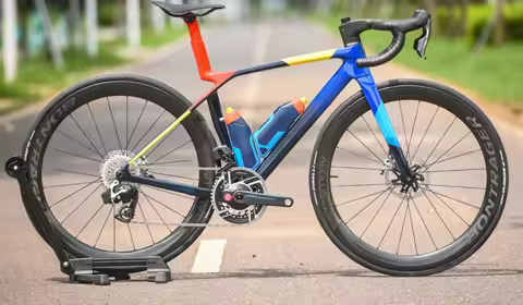 2024 New SLR9 Gen8 Ultralight Carbon Fiber Road Bike Frame Disc Brakes Di2 Internal Cables Frame wit