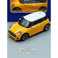 Stance Hunter 1/64 Mini Cooper JCW(F56) Yellow