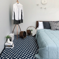 PDM เสื่ออเนกประสงค์ เสื่อตกแต่ง เสื่อแทนพรม เสื่อแต่งบ้าน ลาย Stride (Indigo-White) Size S 90x200 c