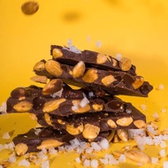 Pipiltin Cocoa Cokelat Cracks - Dark Chocolate Seasalt Almond