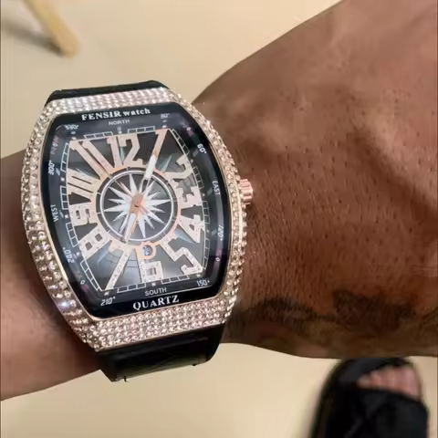 High-Looking and Luxurious Frank's Same Watch for Men, Wine Barrel, Muller's Baby's Breath and Diamo