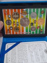 一套日本紀念幣。售價450