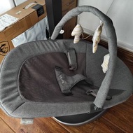 Nuna Leaf Grow 嬰兒搖椅