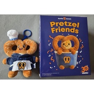 Auntie Anne's Pretzel Friends Plushie Blind Box Pendant