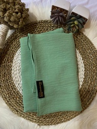 Rafaeyza Pasmina Jumbo Crinkle Airflow Motif Plain Warna Solid Ukuran Besar untuk Syari