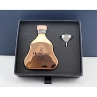 HENNESSY XO Hennessy XO Glass Platinum Wine Bottle with Funnel No alcohol