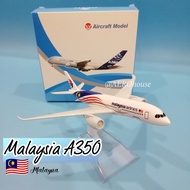 Latest /208 AeroplaneAircraft Model – Malaysia A350 (Malaysia Airlines)