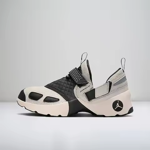 Nike Jordan Trunner LX: Comfortable, Soft, and Responsive Low-Top Sports and Outdoor Basketball Shoe