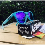 XcsU Tennis Oakley Frogskin Matt Sky Blue Edition