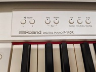 Roland F-140R 極簡北歐風數碼鋼琴