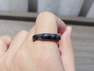 【親翠】天然翡翠 冰烏雞藝術潮黑風 | A17 | 手指鐲17號戒圈