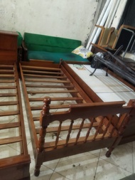 Dipan Kasur Kayu Kecil