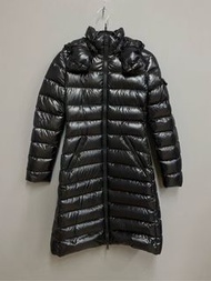 Moncler羽絨外套-00
