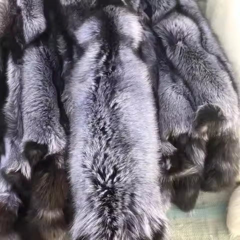 Artificially Bred Fox Real Fox Fur Home Decoration Living Room Decoration Men And Women Winter Real