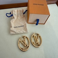 全新LV Louise Pearls 金色大圓圈珍珠LV字母耳環M01329