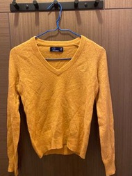 Fred Perry 泥黃針織上衣