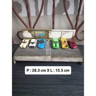 Car Parking Diorama on Wall Decoration