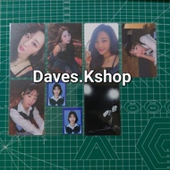 Yves Loona Season Greetings 2022 Photocard set