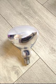 UVA+UVB 爬蟲燈泡, 100W, 保暖 爬蟲燈泡 寵物缸 盾臂 象龜 陸龜沙漠蜥蜴龍貓 寒流過冬 保溫 仿太陽 發熱燈泡 
UVA UVB lightbulb reptile