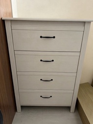 IKEA 四格衣櫃